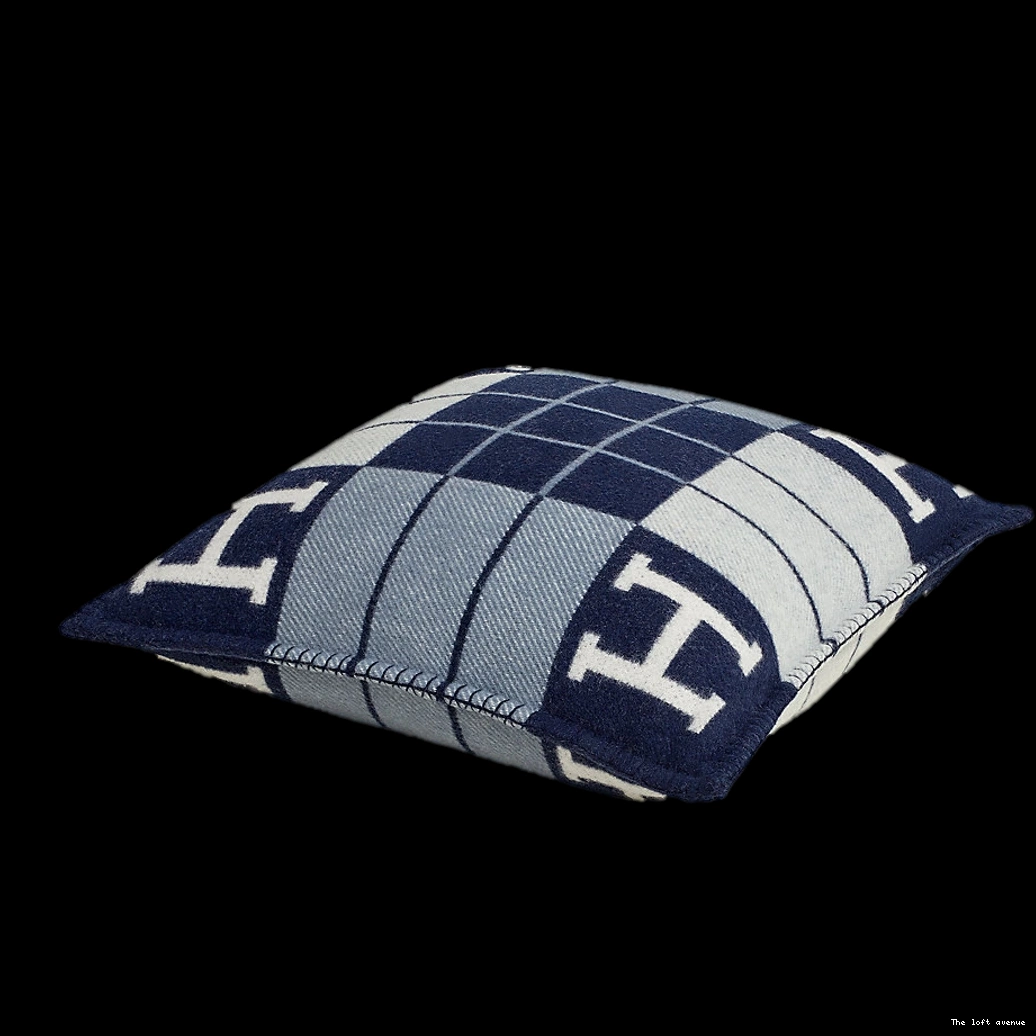 HERMES WOOL PILLOW THROW STRIPE 0801